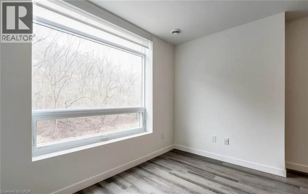 479 CHARLTON Avenue E Unit# 102, #102