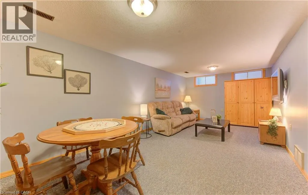 298 CREIGHTON Court