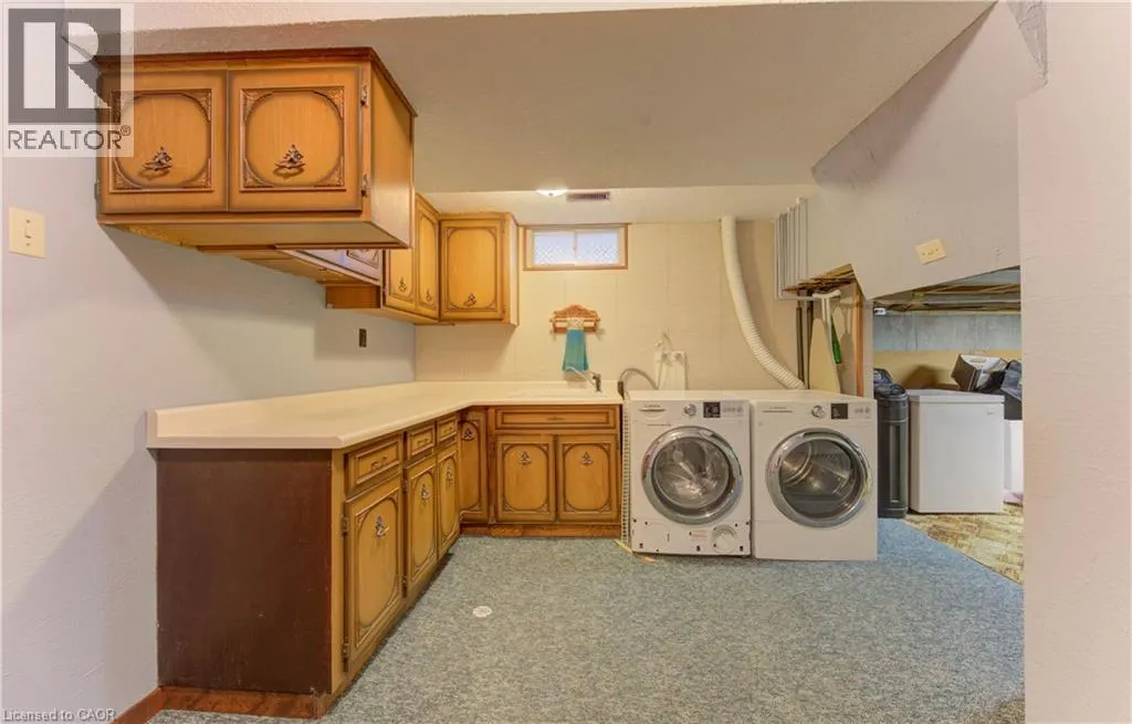 298 CREIGHTON Court