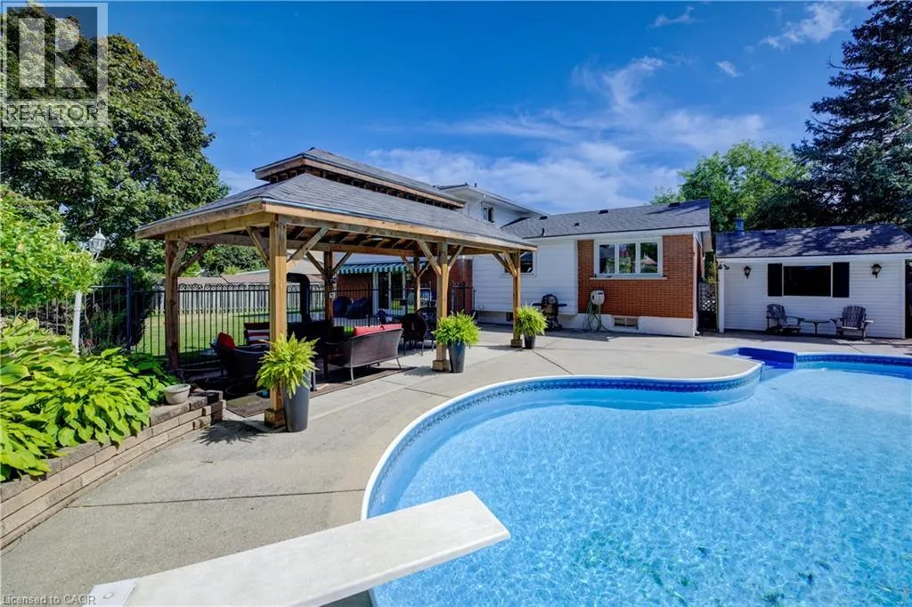 298 CREIGHTON Court