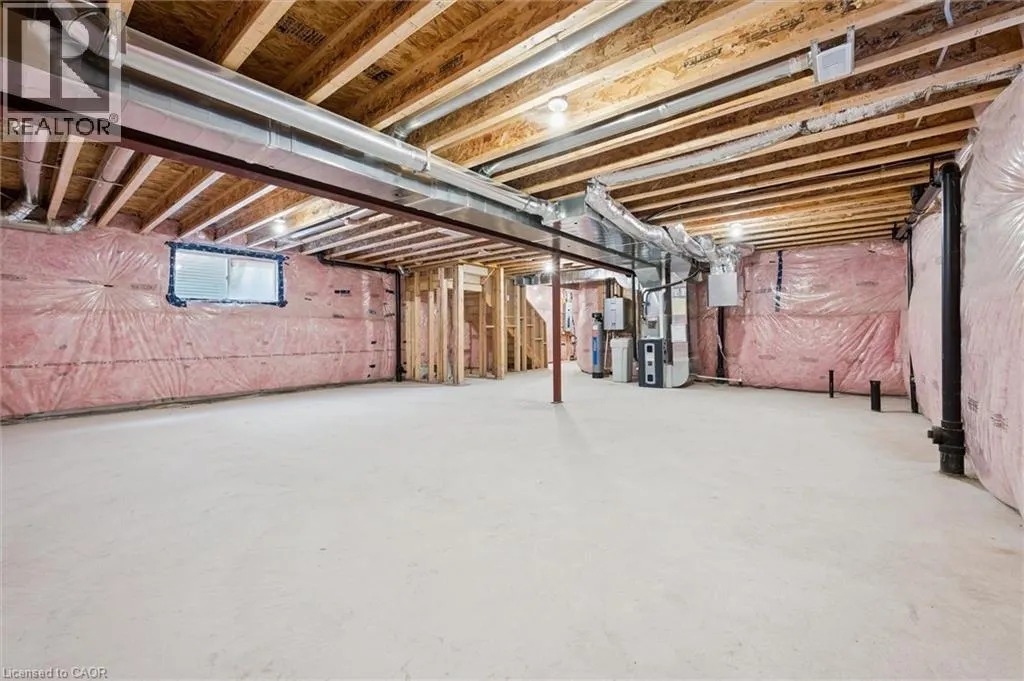 916 VALENCIA COURT
