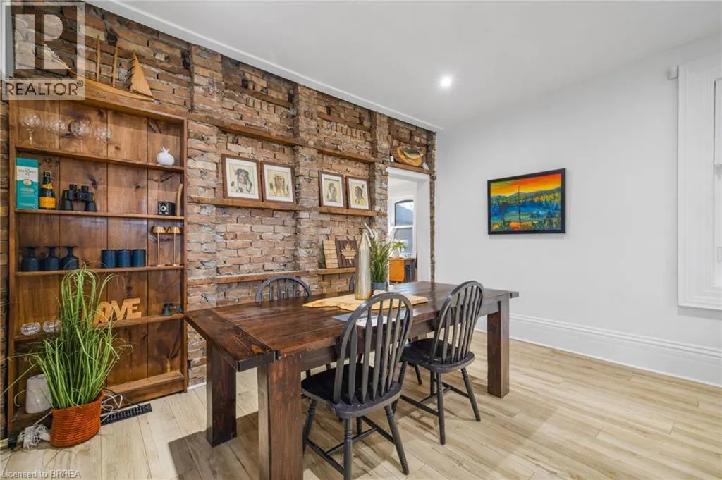 142 ELGIN Street