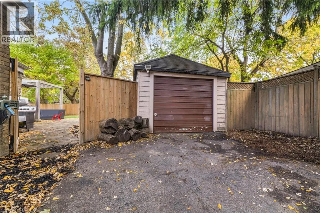 142 ELGIN Street