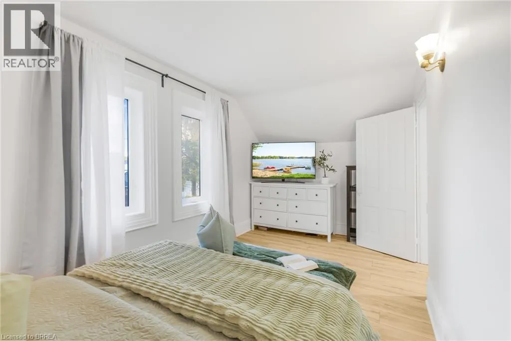 142 ELGIN Street