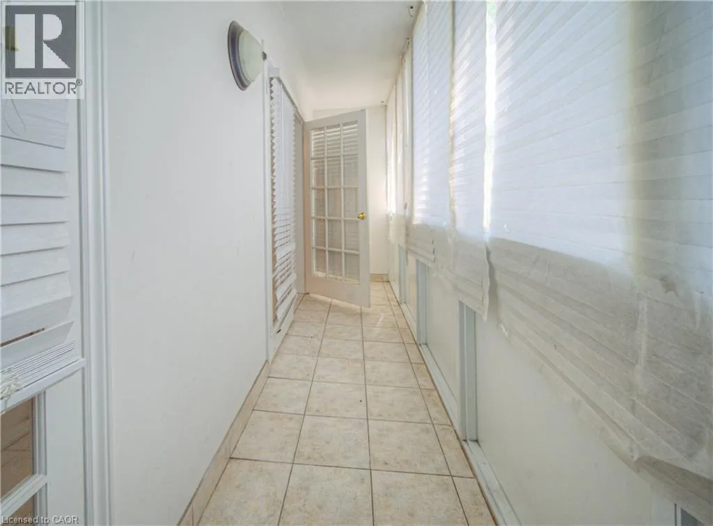 101 QUEEN Street S Unit# 102, #102