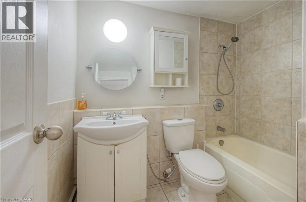 101 QUEEN Street S Unit# 102, #102