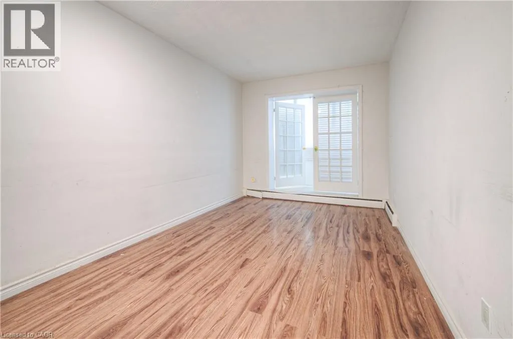 101 QUEEN Street S Unit# 102, #102