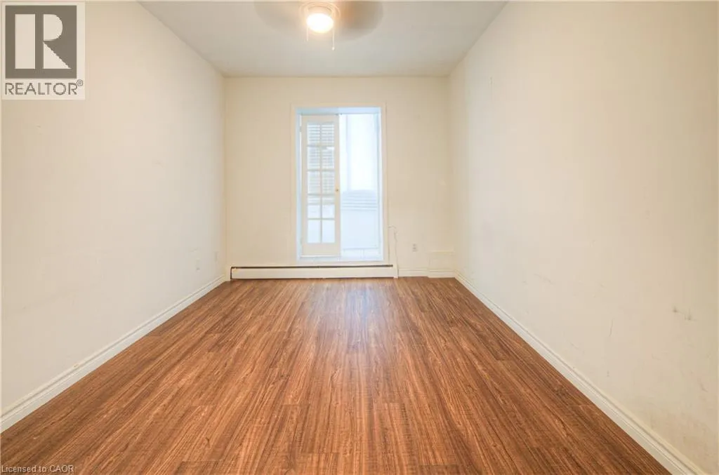 101 QUEEN Street S Unit# 102, #102