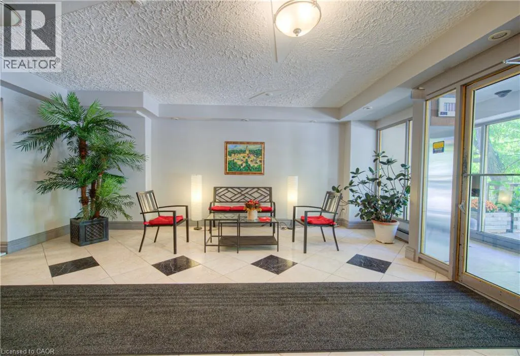 101 QUEEN Street S Unit# 102, #102