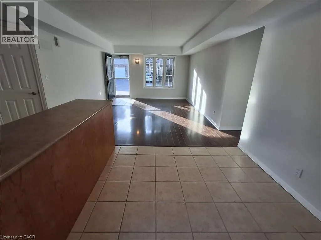 996 RYMAL Road E Unit# 15, #15