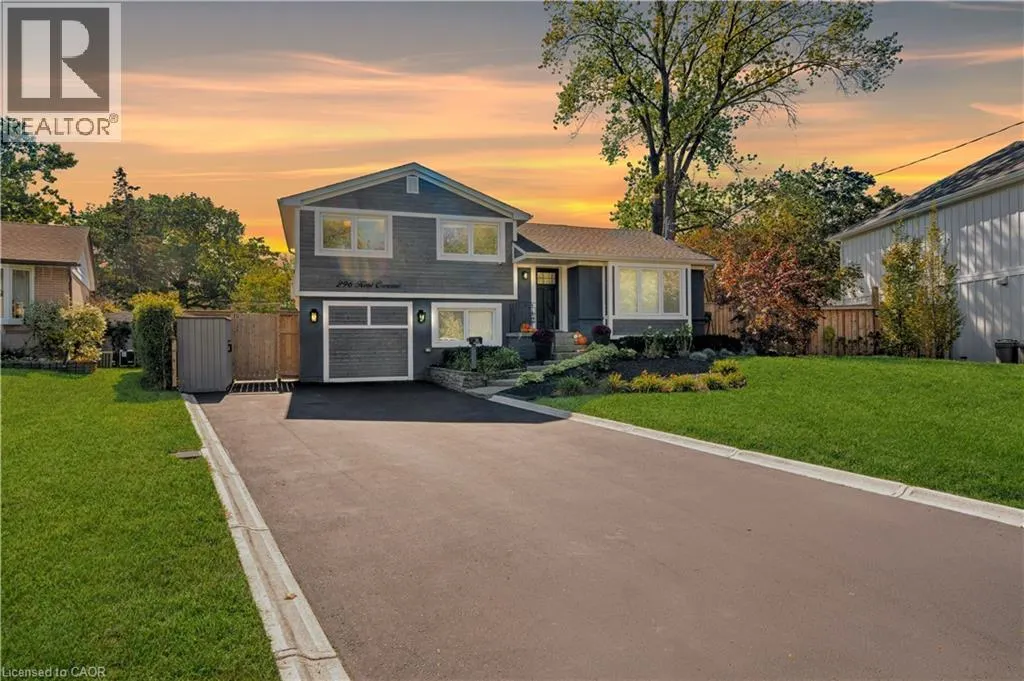 296 KENT Crescent