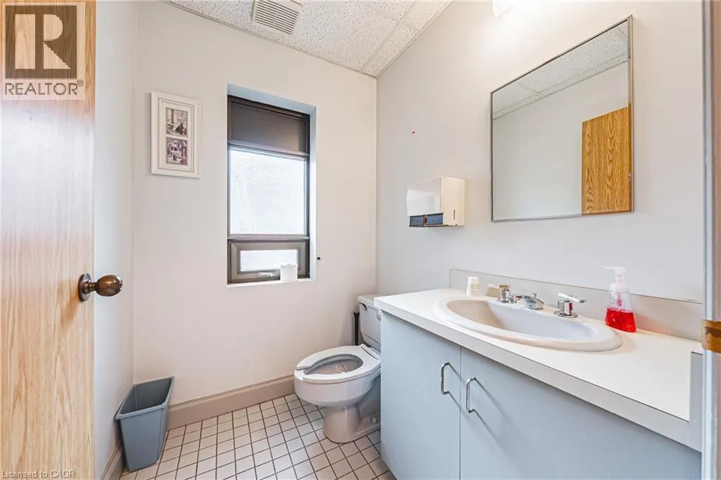 120 CATHARINE Street S