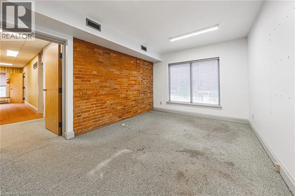 120 CATHARINE Street S