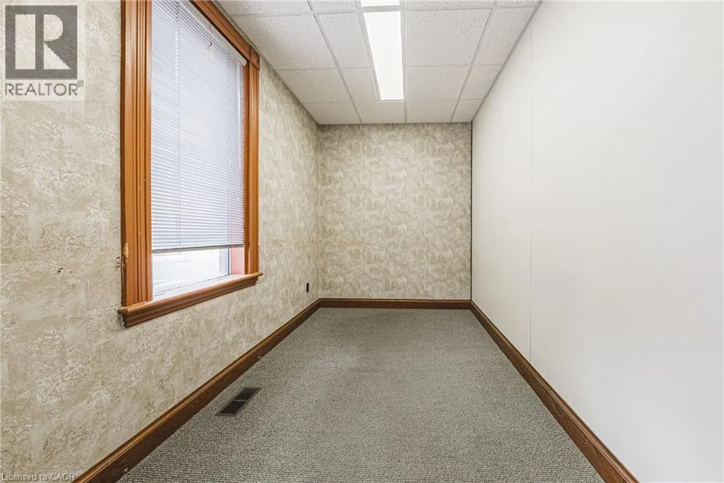 120 CATHARINE Street S