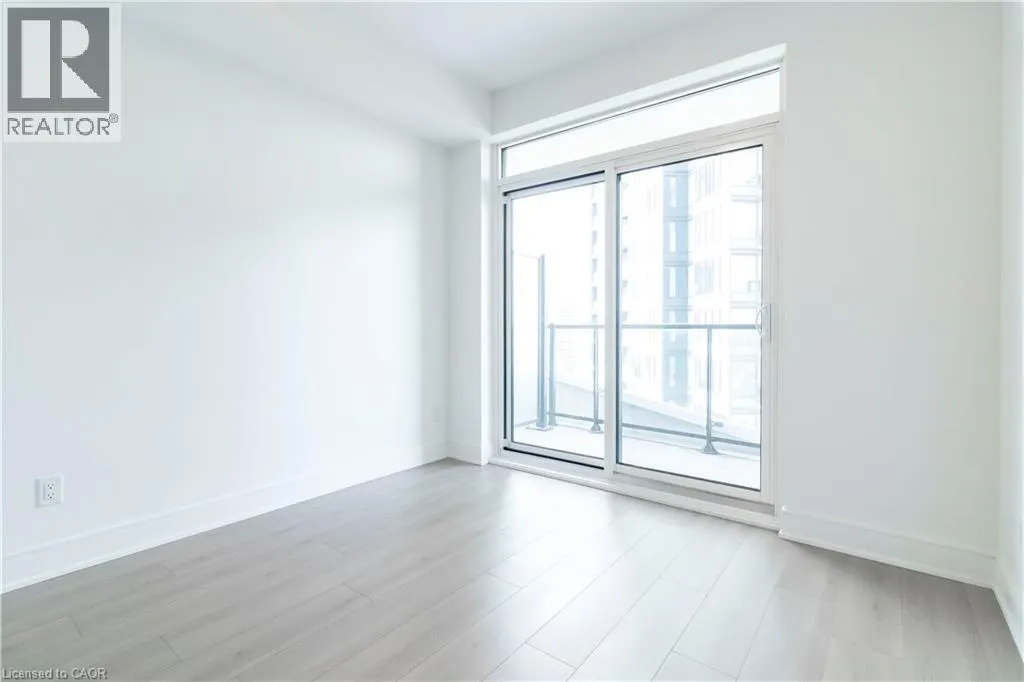 25 WELLINGTON Street S Unit# 909, #909