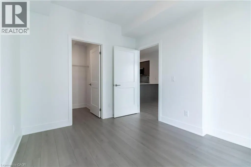 25 WELLINGTON Street S Unit# 909, #909