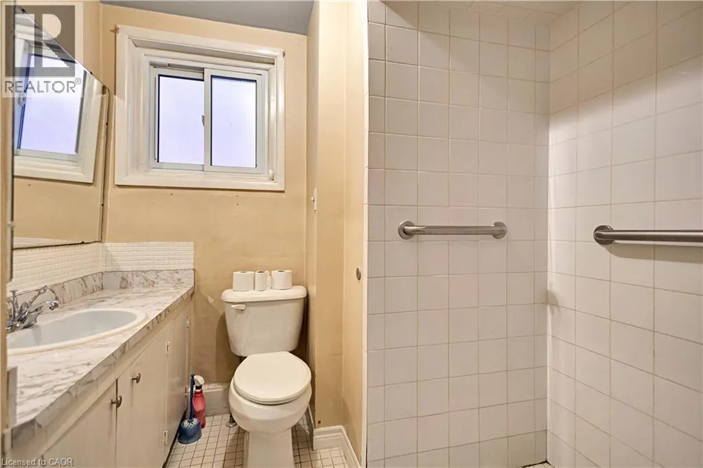 24 EAST 24TH Street