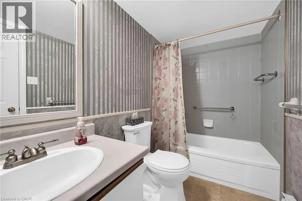 416 LIMERIDGE Road E Unit# 309, #309