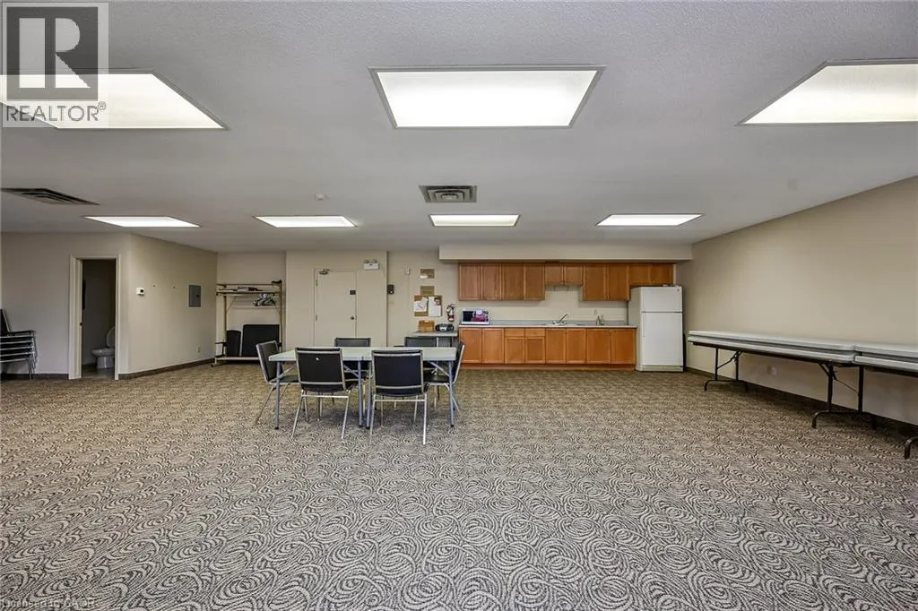 416 LIMERIDGE Road E Unit# 309, #309