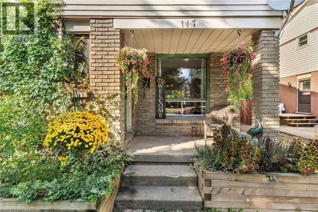 117 GRAYSTONE Crescent