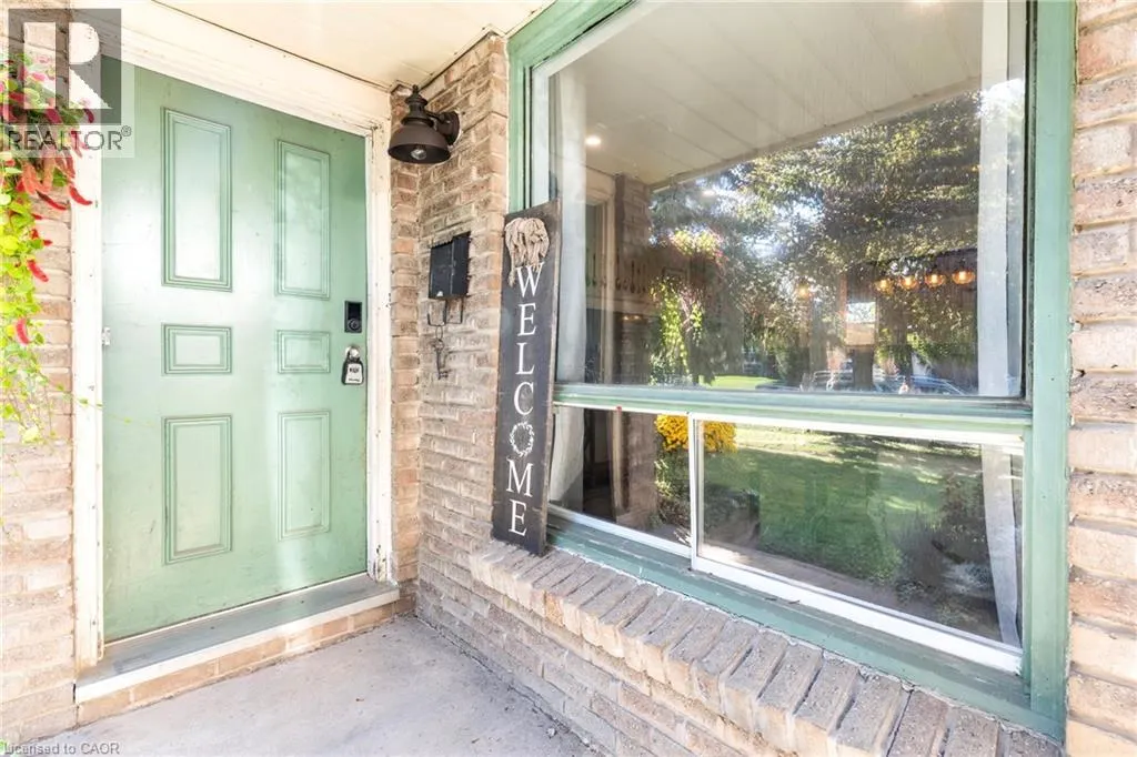 117 GRAYSTONE Crescent