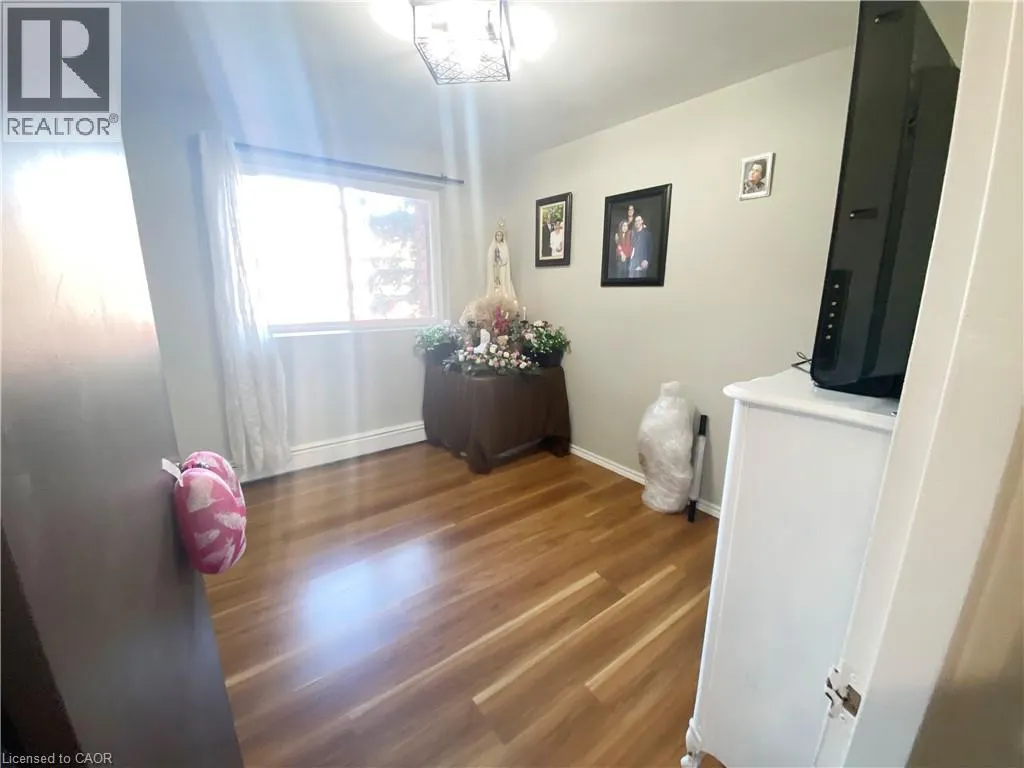 163 CHANDLER Drive Unit# 11, #11