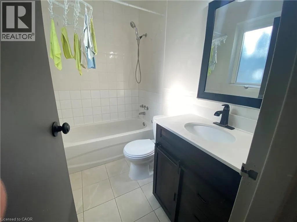 163 CHANDLER Drive Unit# 11, #11