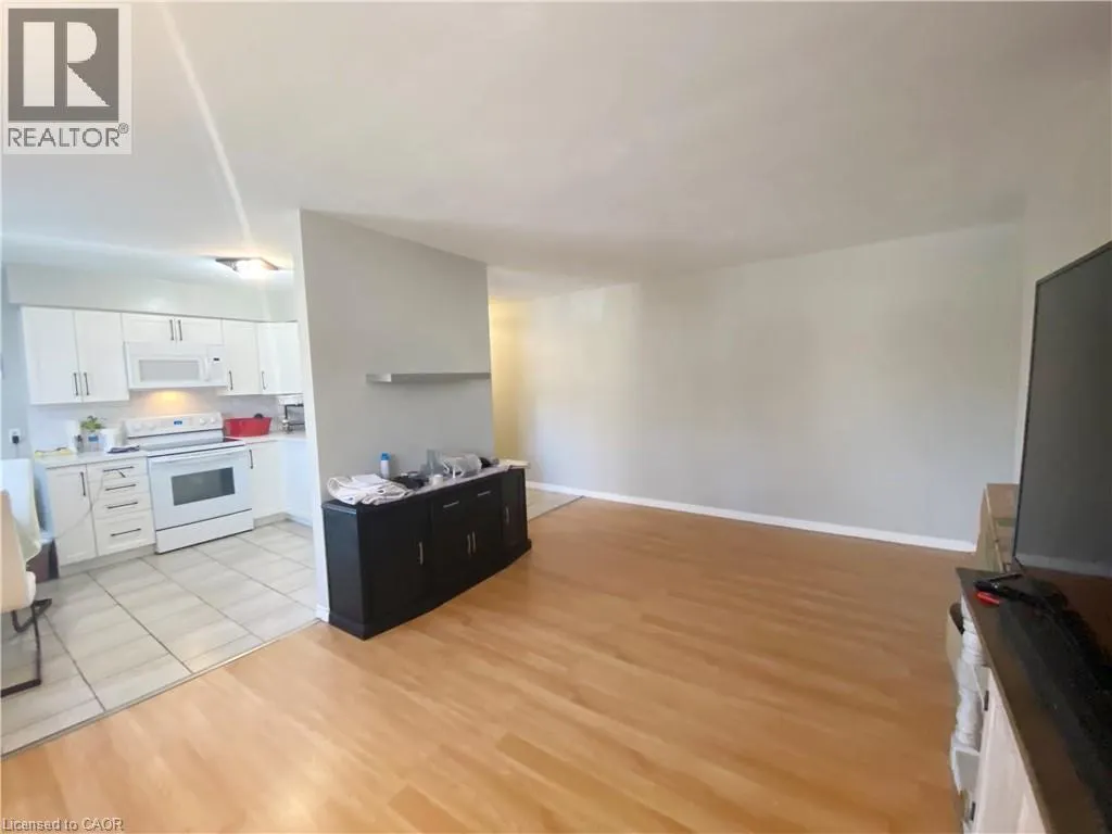 163 CHANDLER Drive Unit# 11, #11