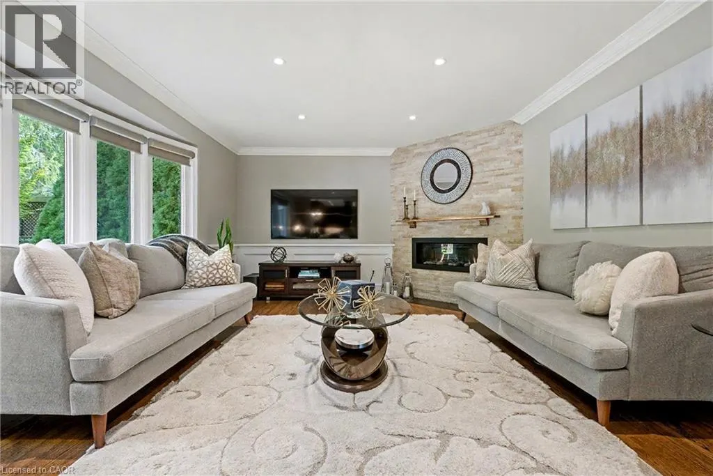 1213 BOWMAN Drive
