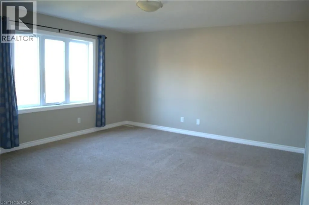 453 AVENS Street