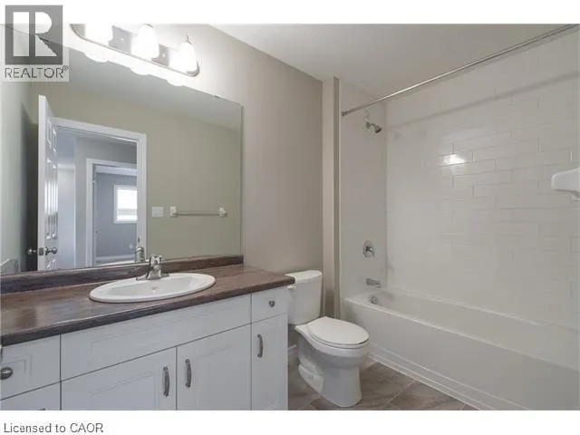 453 AVENS Street