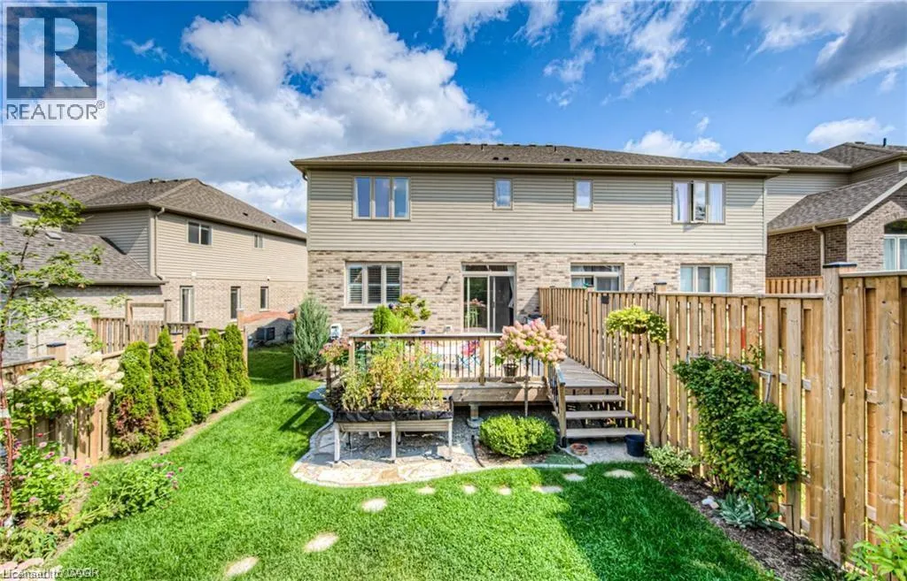 453 AVENS Street