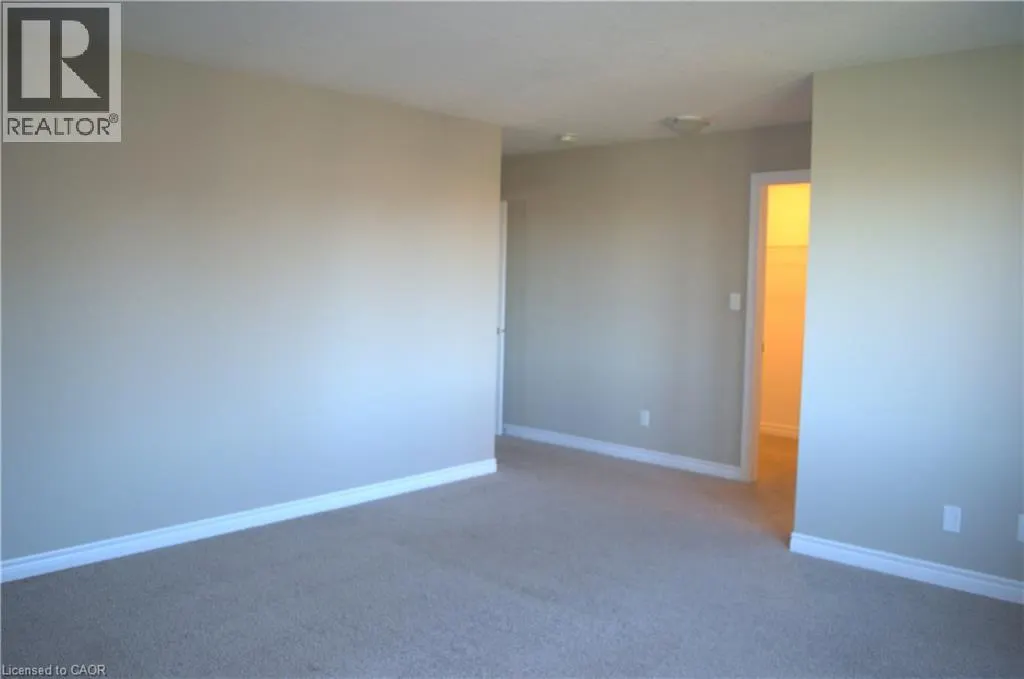 453 AVENS Street