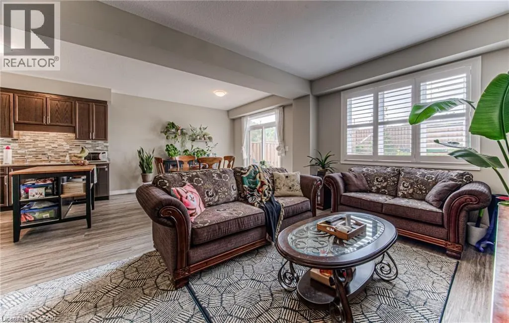 453 AVENS Street