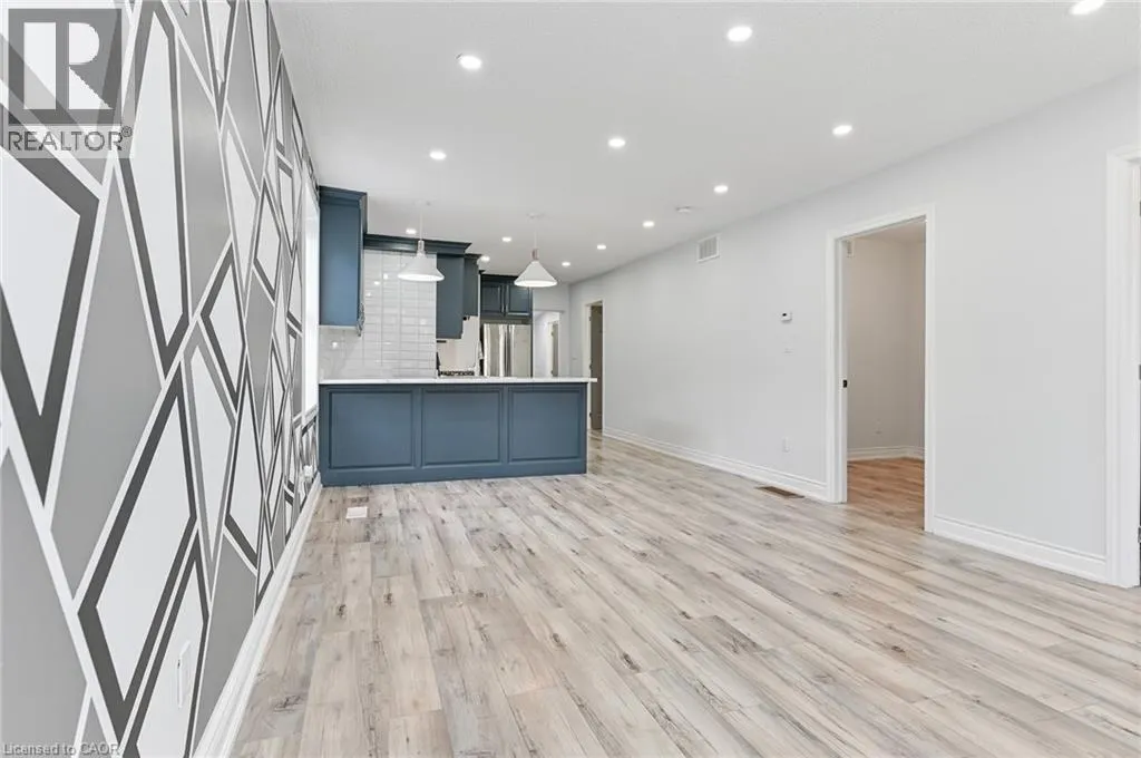 54 CRAIGMILLER Avenue Unit# UPPER, #UPPER