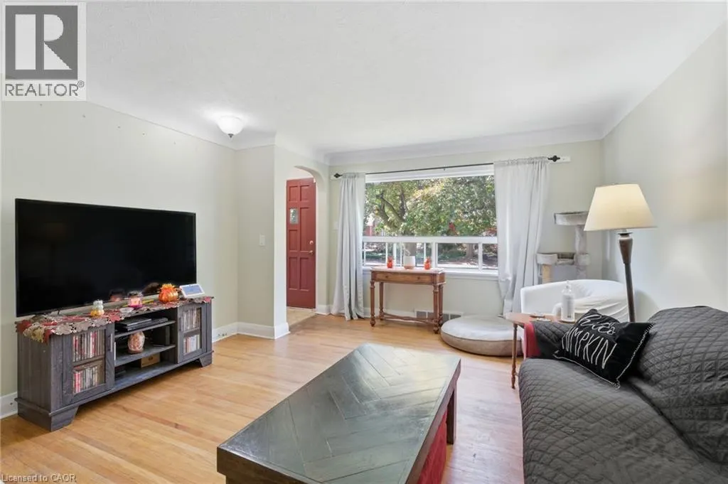 36 WOODELM Drive