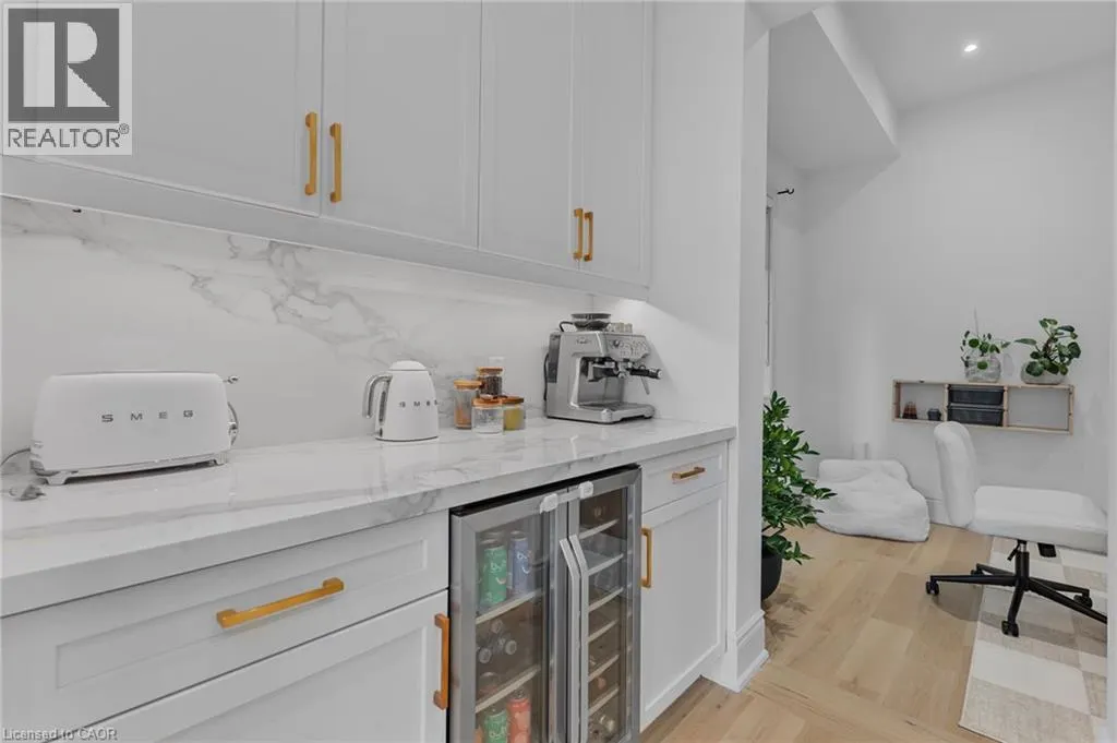 3978 HIGHLAND PARK Drive