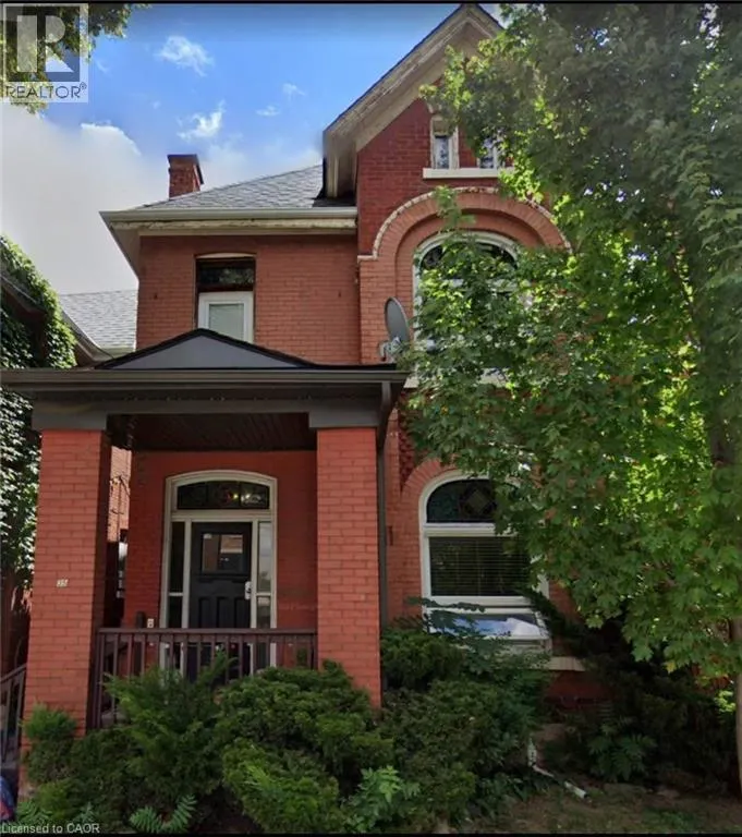35 GRANT Avenue