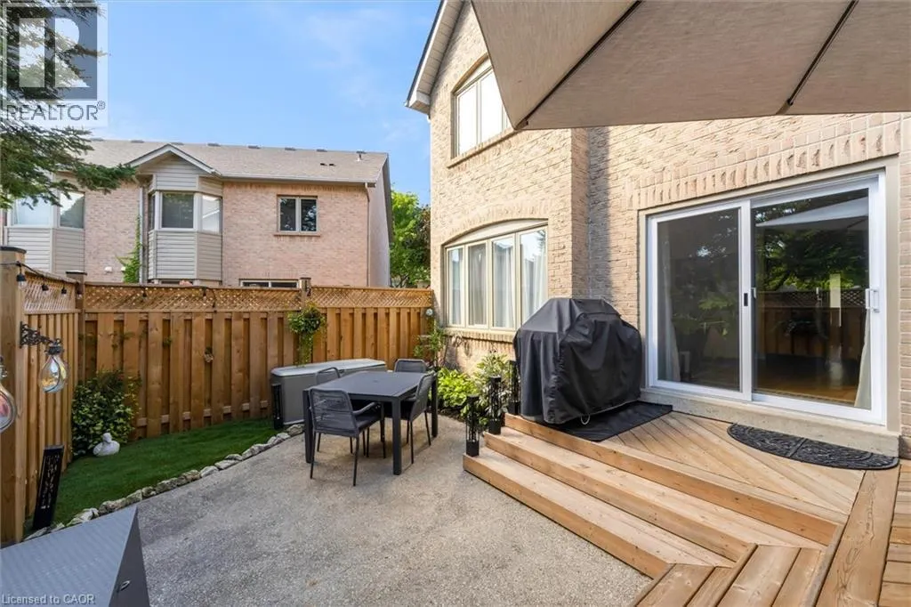 286 HAMILTON Drive Unit# 14, #14
