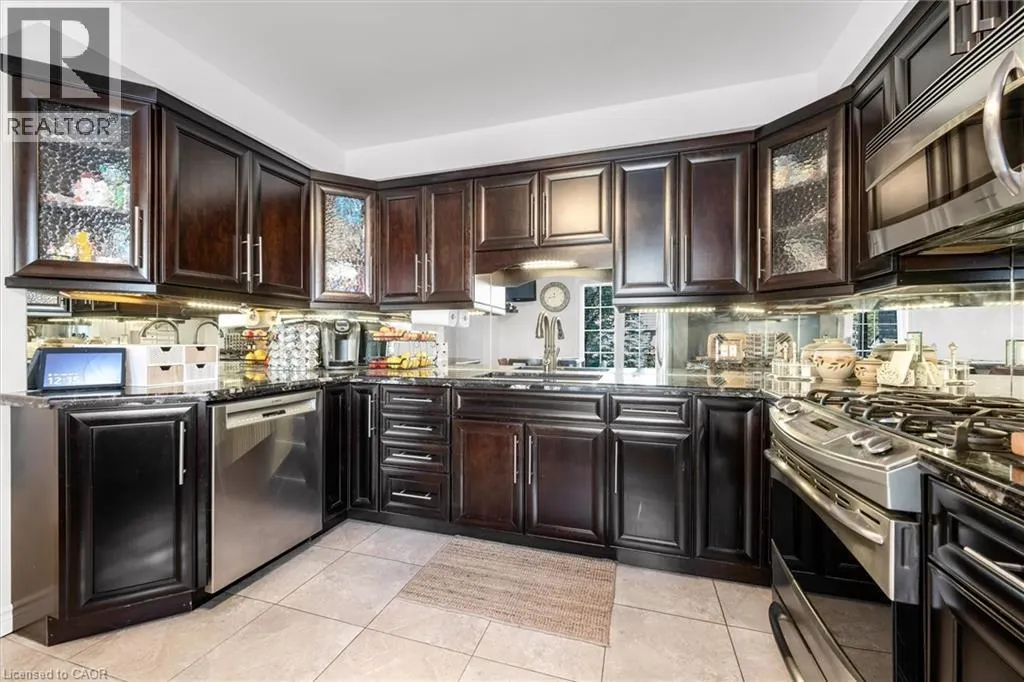 286 HAMILTON Drive Unit# 14, #14