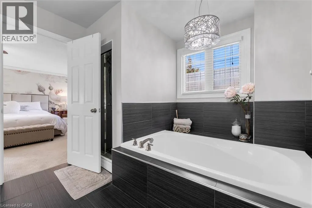 286 HAMILTON Drive Unit# 14, #14