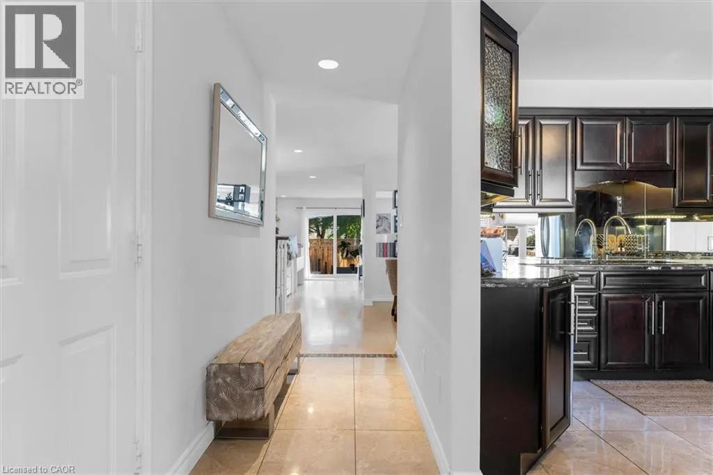 286 HAMILTON Drive Unit# 14, #14