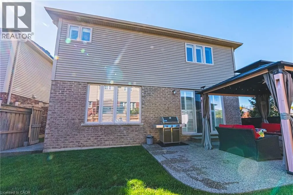 68 KINSMAN Drive