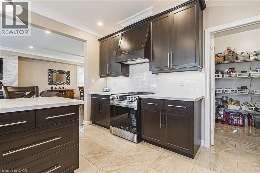 68 KINSMAN Drive