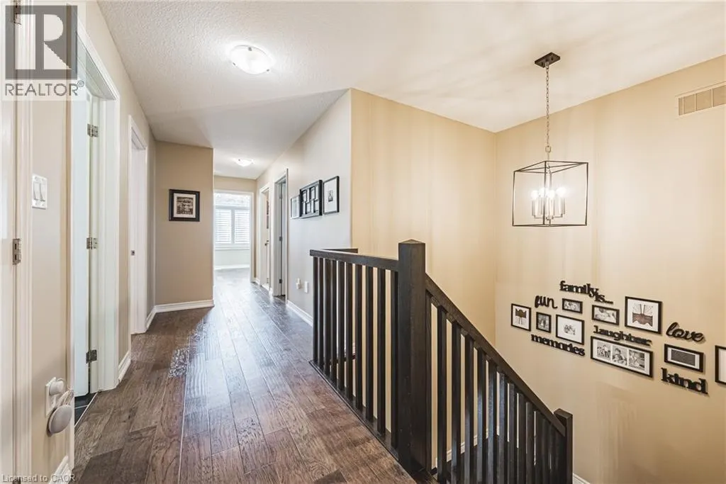 68 KINSMAN Drive