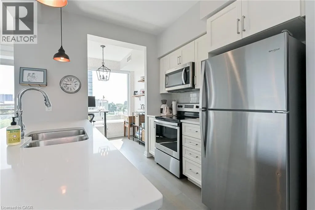 155 CAROLINE Street S Unit# 606, #606