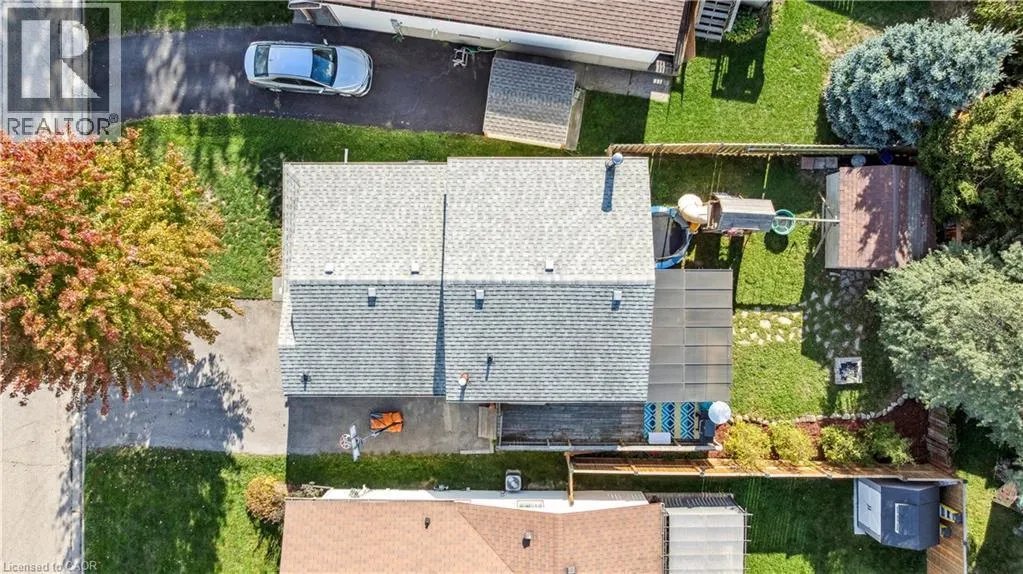 10 BROKEN OAK Crescent