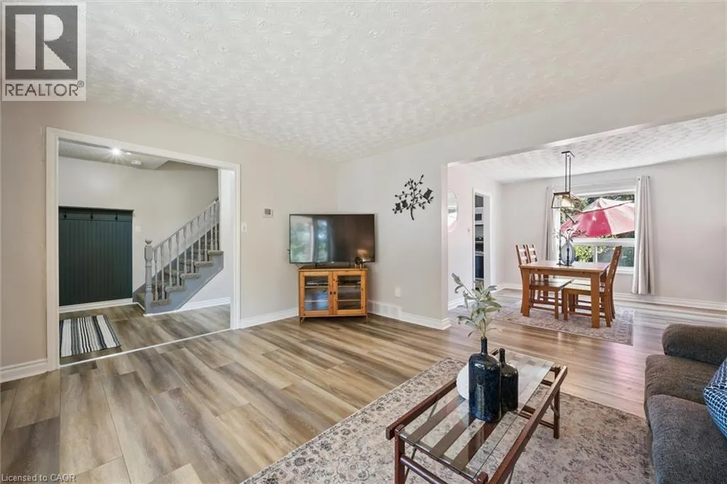 63 LINNDALE Road
