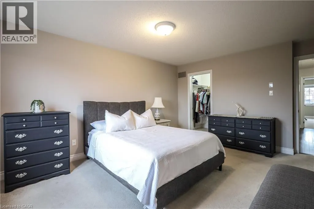 686 WENDY CULBERT Crescent