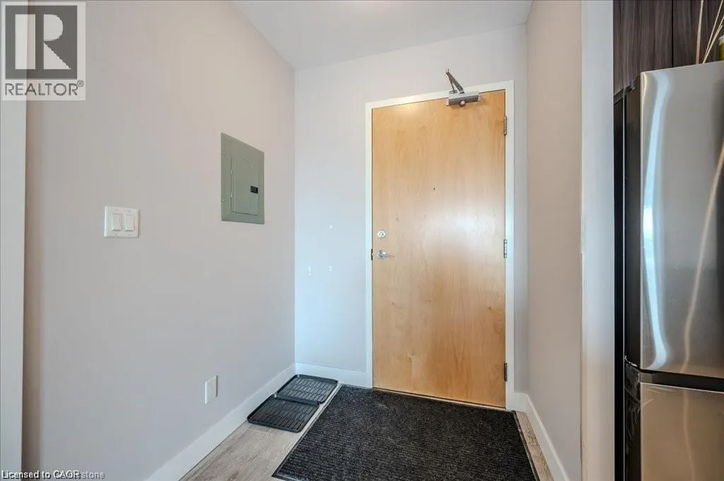 1 VICTORIA Street S Unit# 811, #811